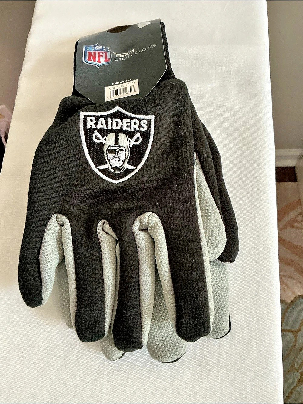 NFL Las Vegas Raiders Team Utility Gloves Black & Gray